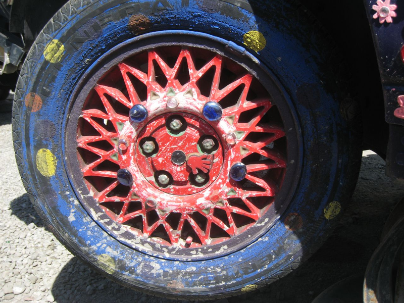 Illustration for article titled Groovalicious Purple Princess Of Peace Art Car Falls On Hard Times, Faces Crusher